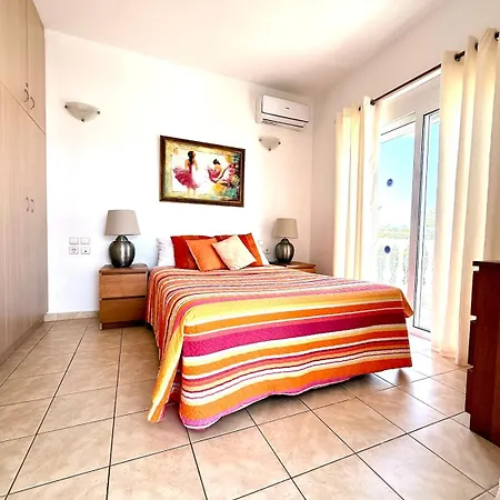 Villa Fig Tree