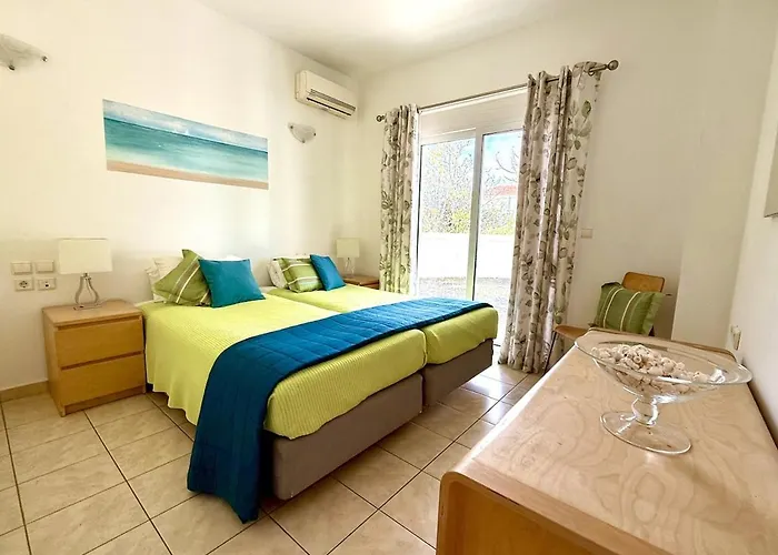 Fig Tree Villa Fánai
